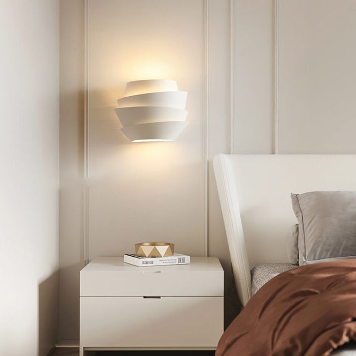 Scandinavian Wall Lamp with Dual Light Points - NordGlow | Bowlift