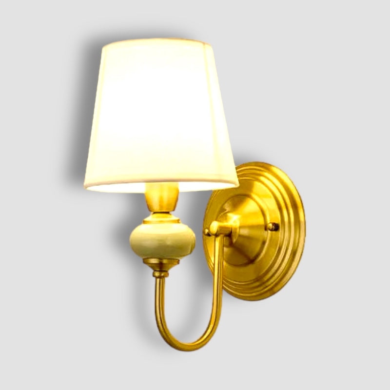 BowLift | BeamGlow – LED Wall Lamp with Stylish American Design