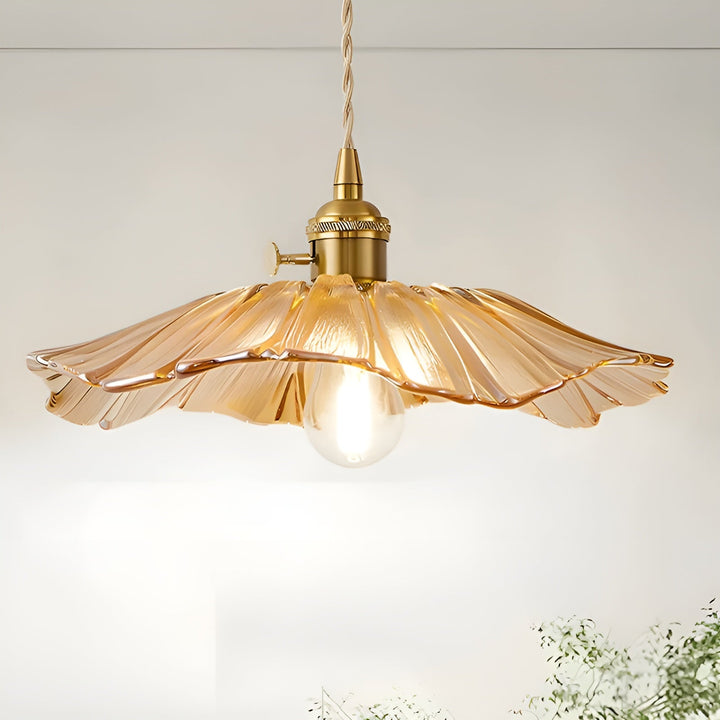 Hanging lamp with floral motif – Warm light & stylish design | For your home | Bowlift