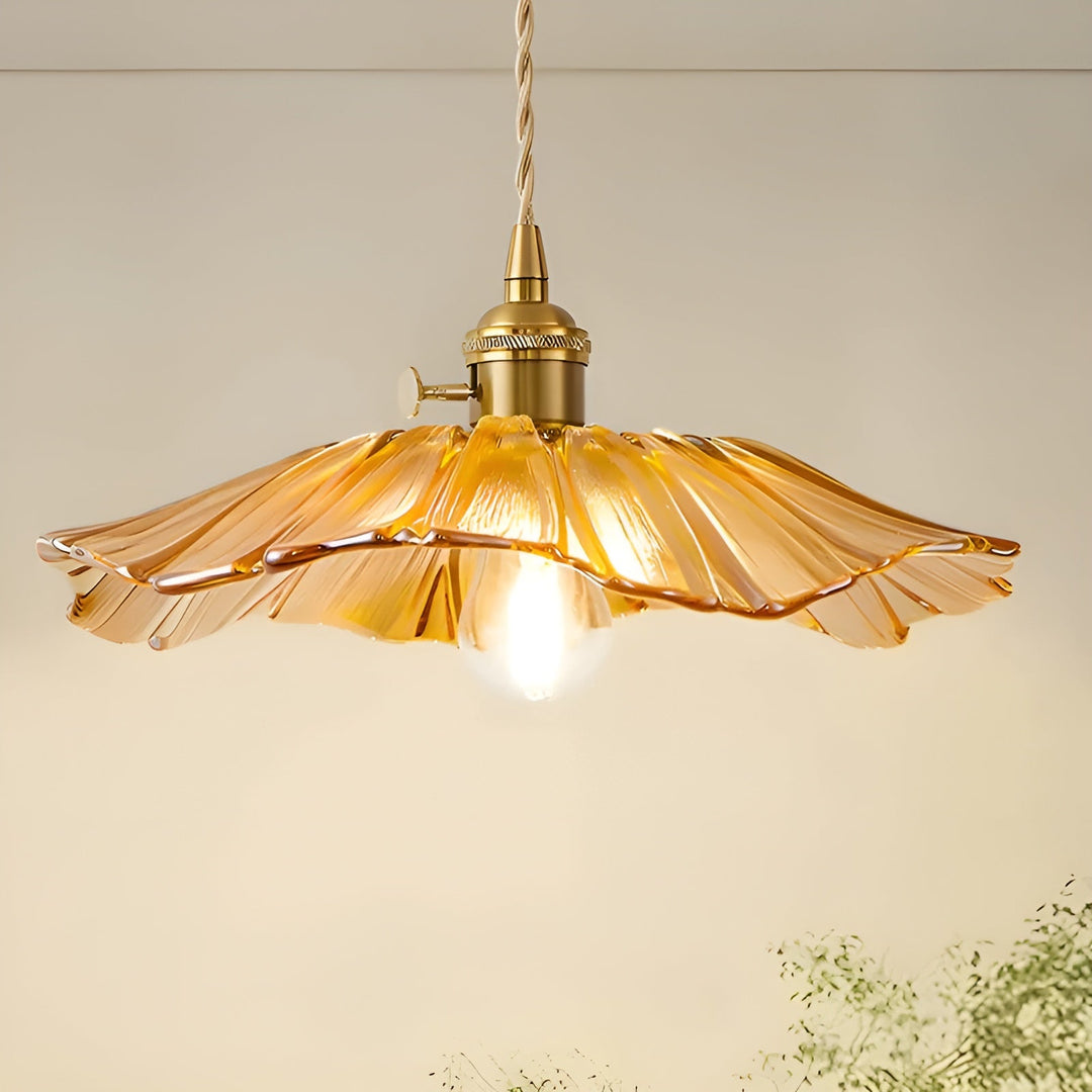 Hanging lamp with floral motif – Warm light & stylish design | For your home | Bowlift