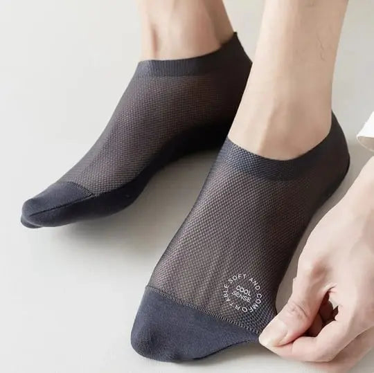 BowLift | 4 Pair Breathable, Invisible Moisture-Wicking Mesh Socks