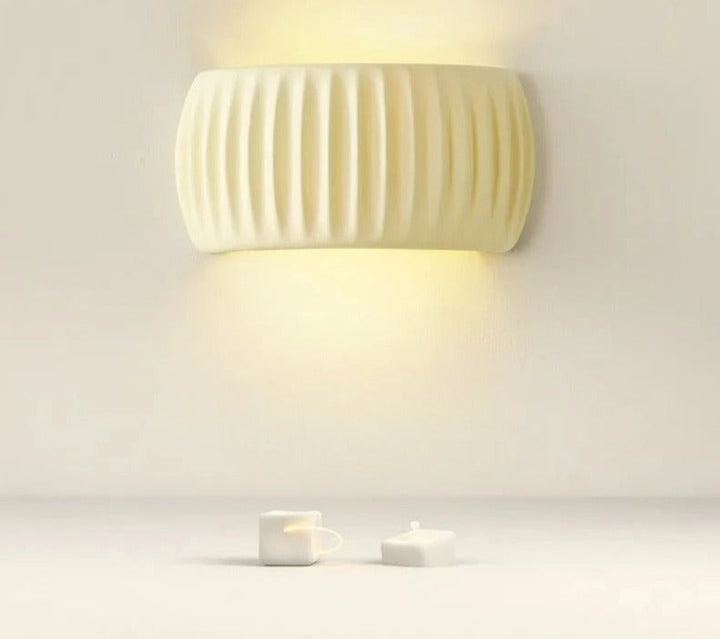 BowLift | ResinGlow - Artistic Resin Wall Sconce