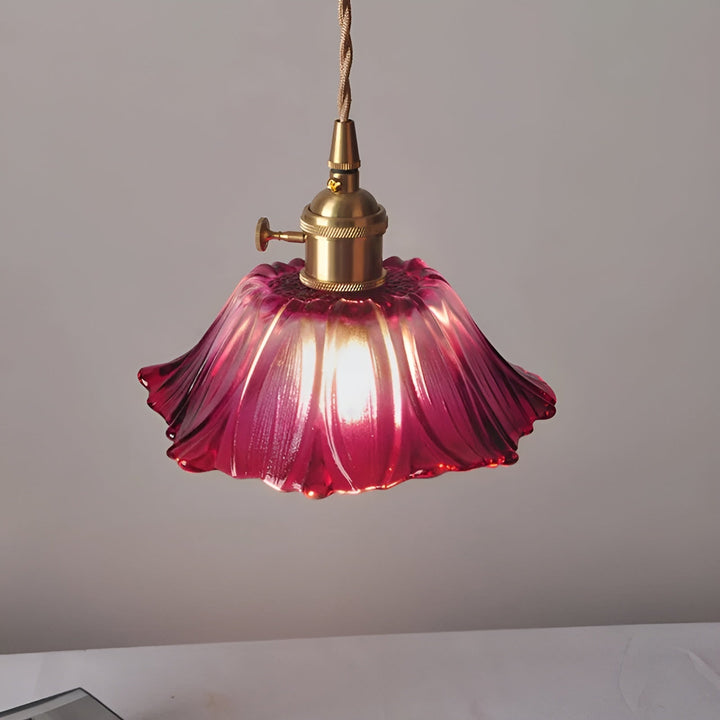Hanging lamp with floral motif – Warm light & stylish design | For your home | Bowlift