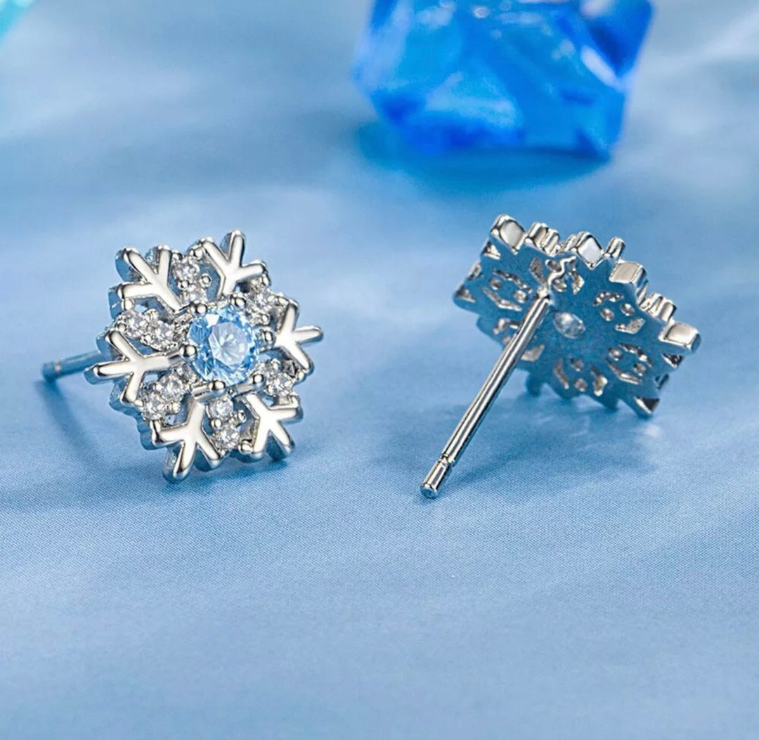 BowLift | Crystal Snowflake Earrings