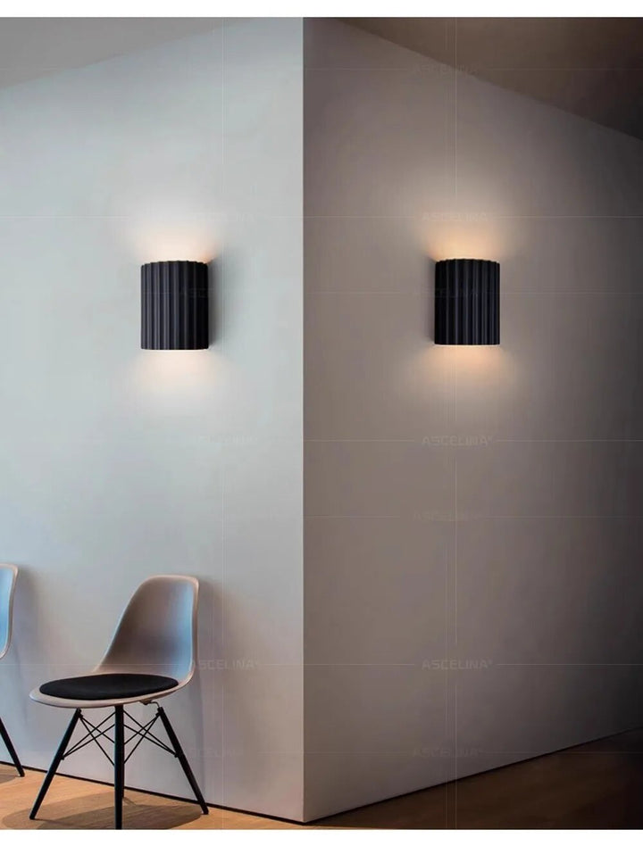 BowLift | Stylish wall lamps made of resin - LumiResin