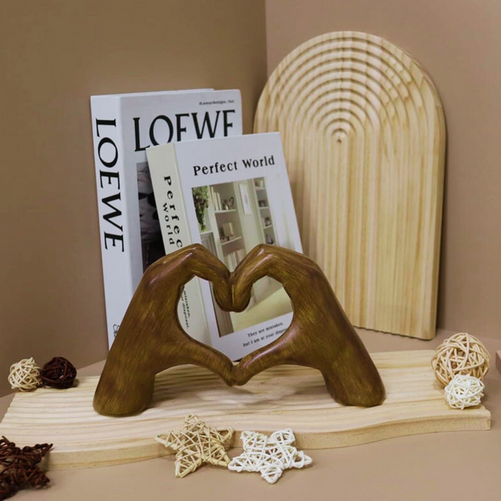 BowLift | WoodLove - Heart-Shaped Handicraft Made of Oak Wood