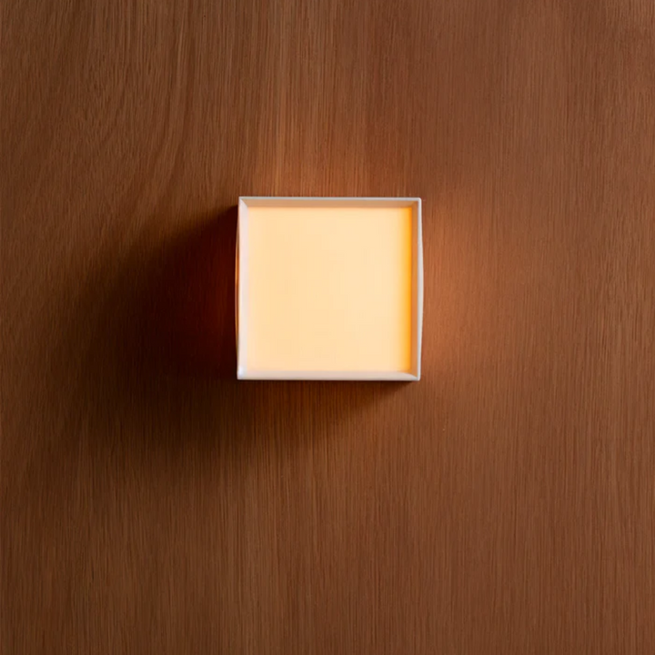 BowLift | Minimalist Wall Lamp Indoor