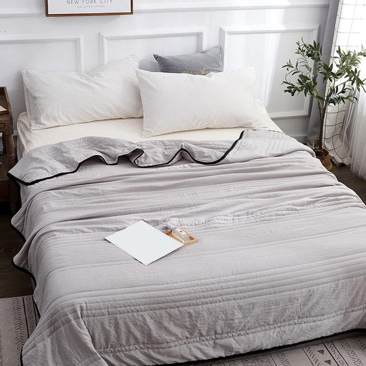 BowLift | Cooling Blanket Lightweight Breathable Summer Bed Cover