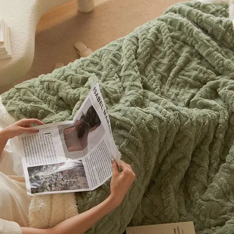 BowLift | WarmWool Thick Lambswool Blanket Winter Comfort and Warmth
