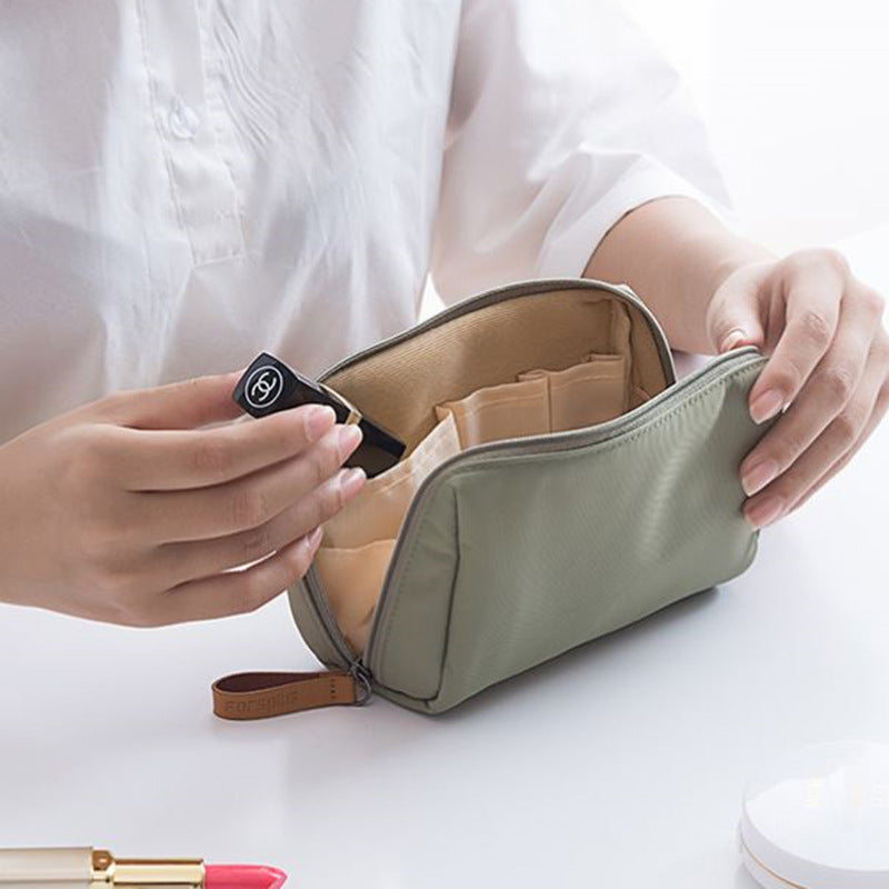 Solid color cosmetic bag with double zipper | Bowlift