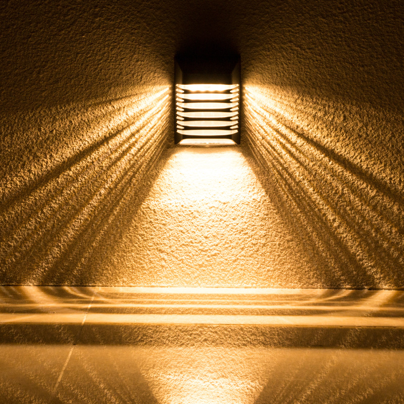 BowLift | Solar LED Garden Wall Light – Solar-powered outdoor lighting for patio and garden