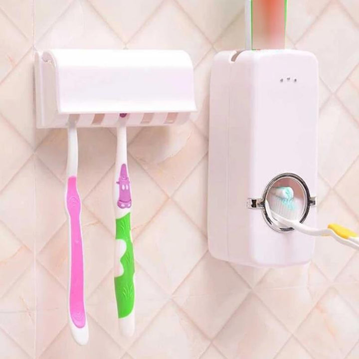 BowLift | Wall-mounted toothbrush station
