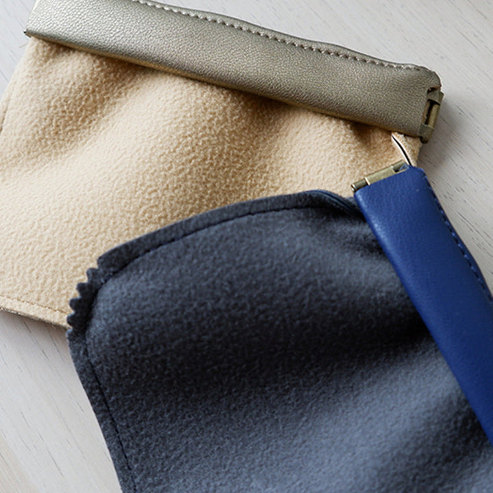 Cosmetic bag made of PU leather | Bowlift