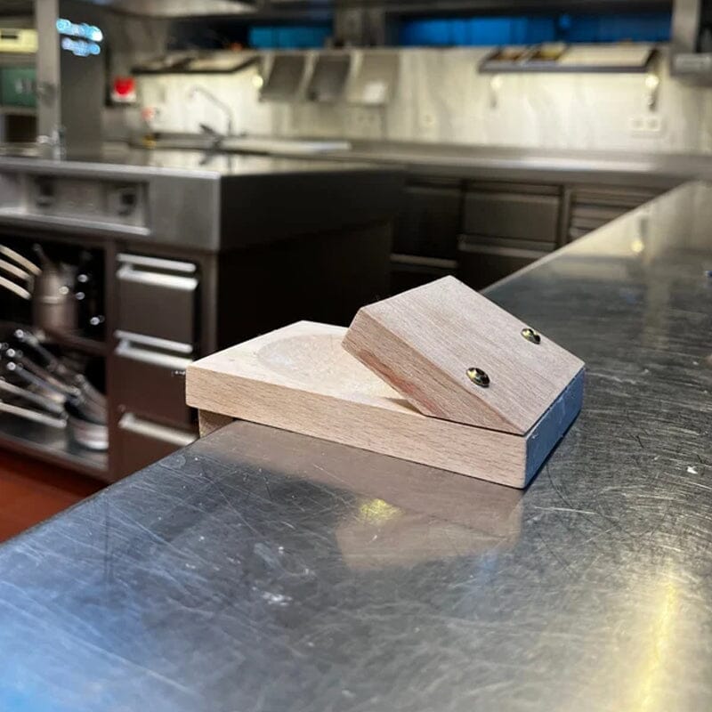 BowLift | Oyster opening clamp
