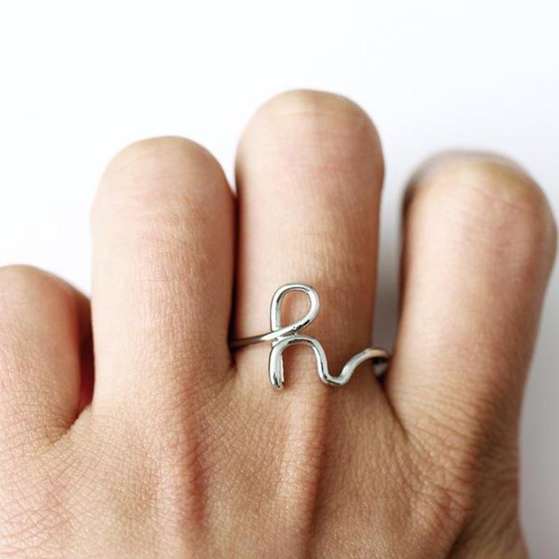 BowLift | Simple A-Z Letter Ring