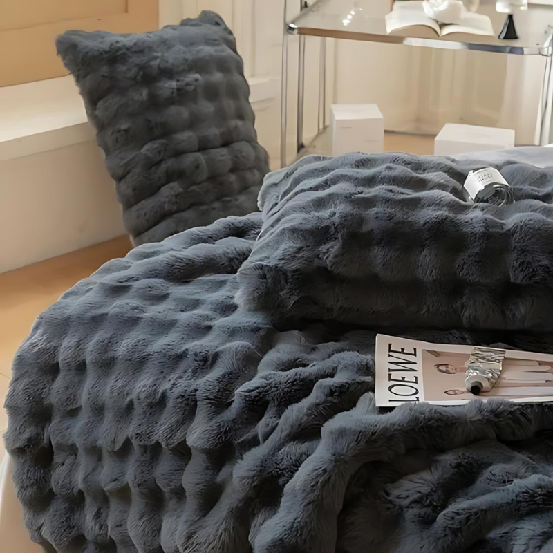 BowLift | Faux Fur Fleece Throw Blanket