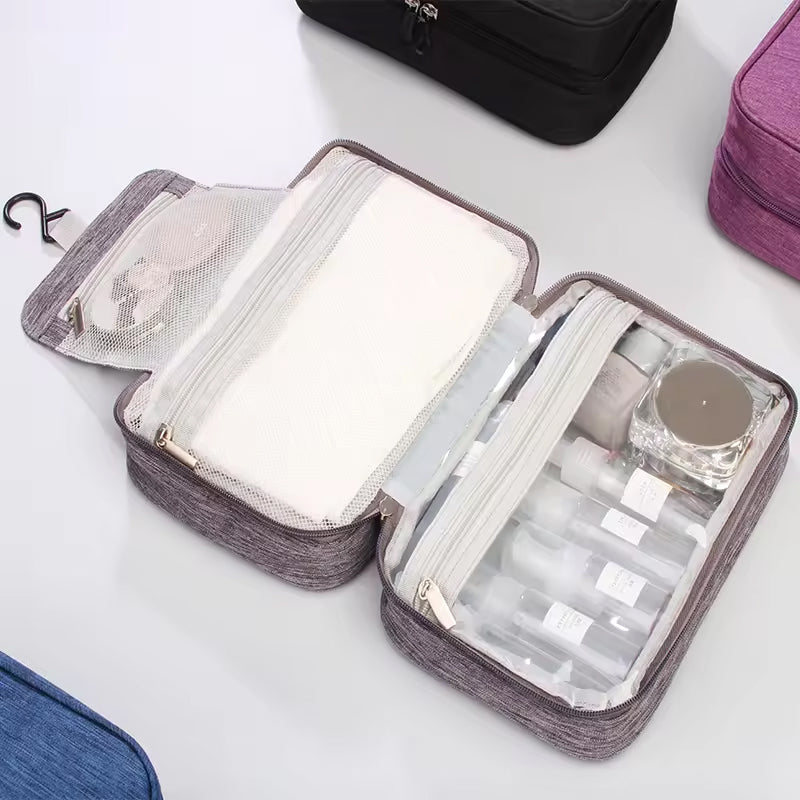 Water-repellent make-up bag with hanging hook | Bowlift