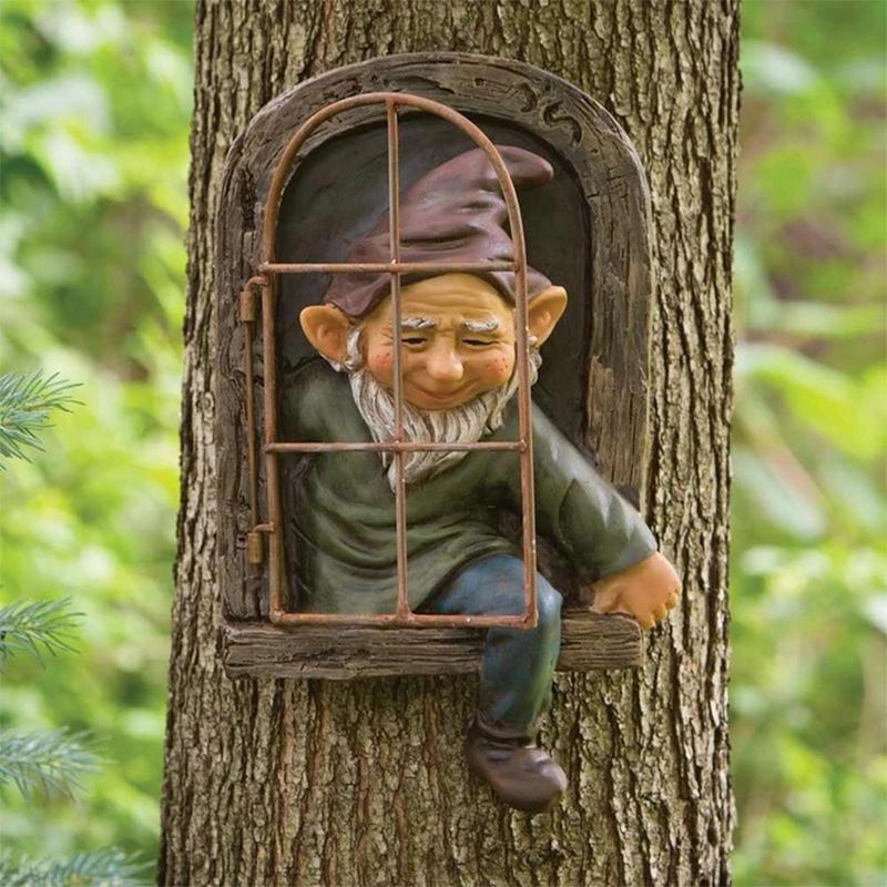 BowLift | Garden decoration of the gnome statue