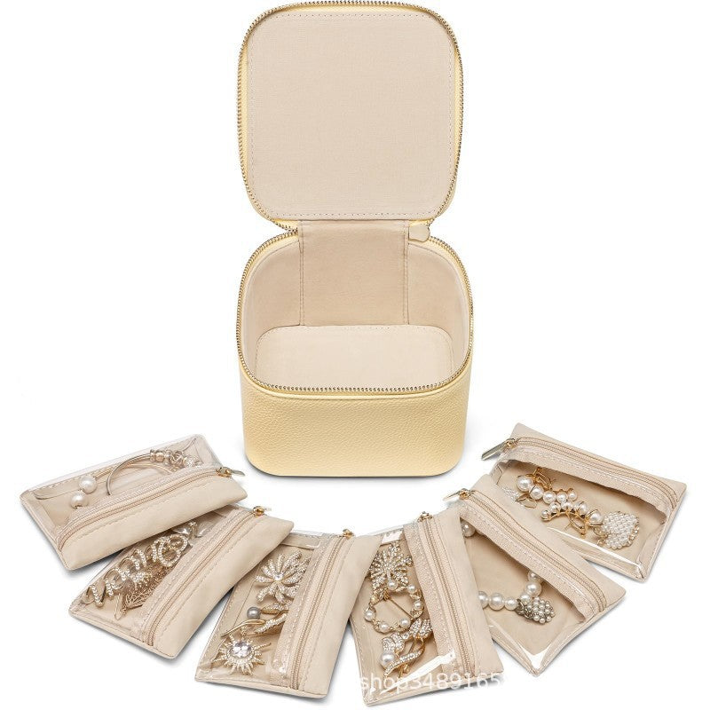 BowLift | Leather jewelry box for travel