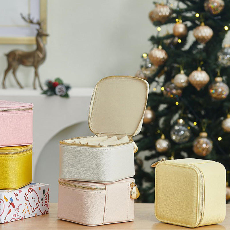 Leather jewelry box for travel | Bowlift