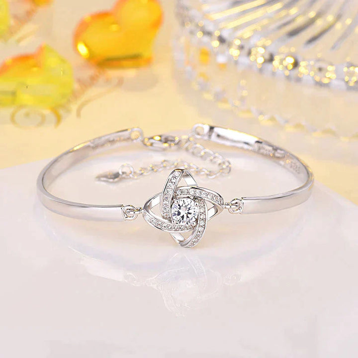 Stylish Love Knot Bracelet | Perfect for Daily Wear Enjoyment! Bowlift