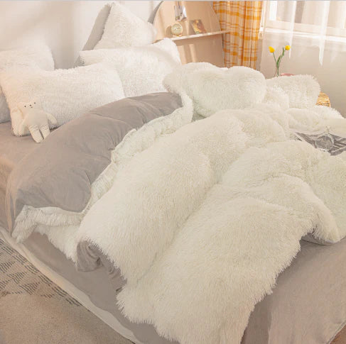 BowLift | FluffCandy - Luxury Long-Haired Duvet Cover for Winter Warmth