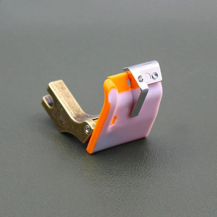 BowLift | Adjustable Teflon Hemming Foot for Home Sewing Machines