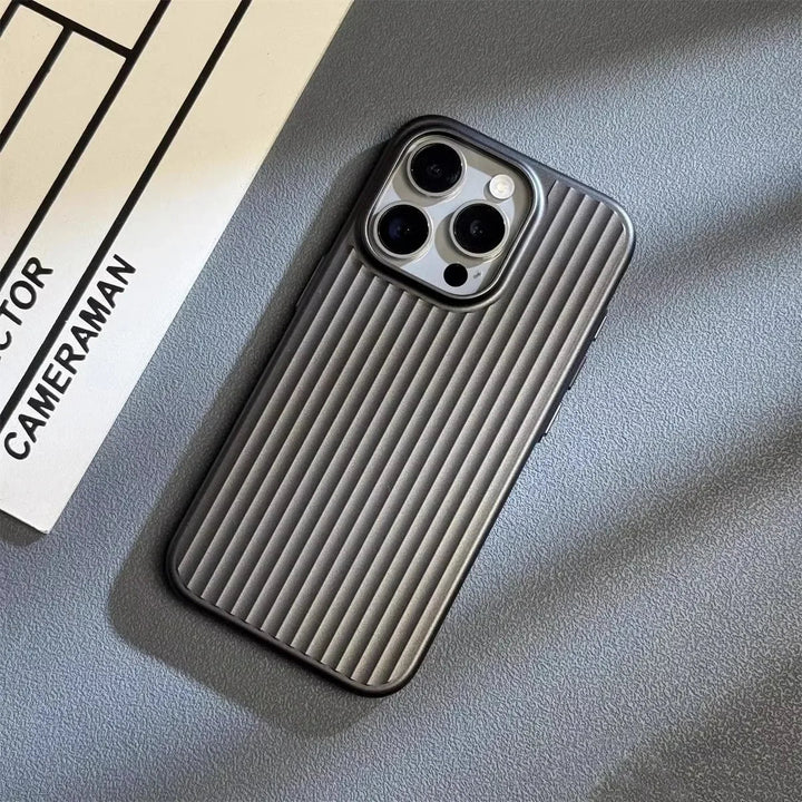 NoviroaShield | Ultra-thin shockproof phone case with drop protection | Bowlift
