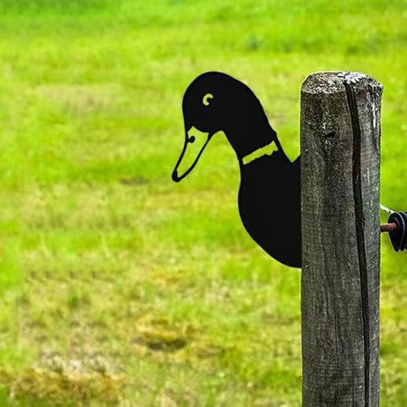 BowLift | Outdoor Garden Farm Spying Goat Metal Artwork Indoor Decoration