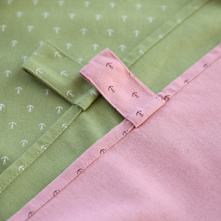 Light hamam towel with fine gingham check, hanging loops and fringes