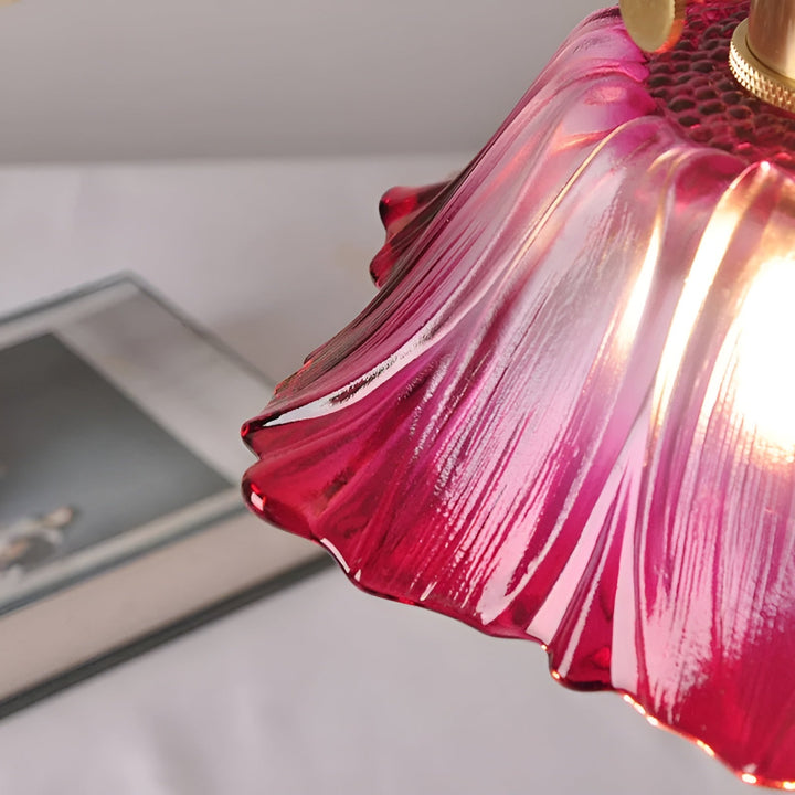 Hanging lamp with floral motif – Warm light & stylish design | For your home | Bowlift