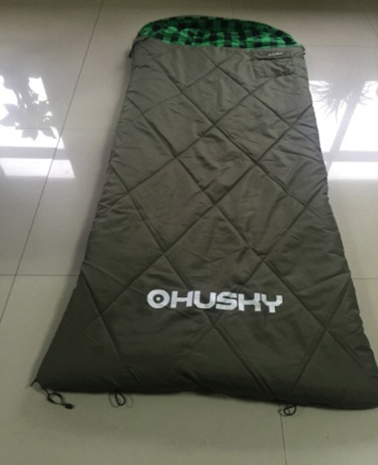 Sleeping Bag With Soft Interior Bowlift