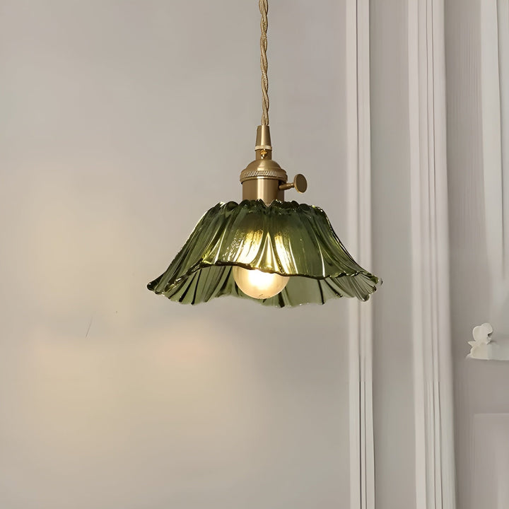 Hanging lamp with floral motif – Warm light & stylish design | For your home | Bowlift