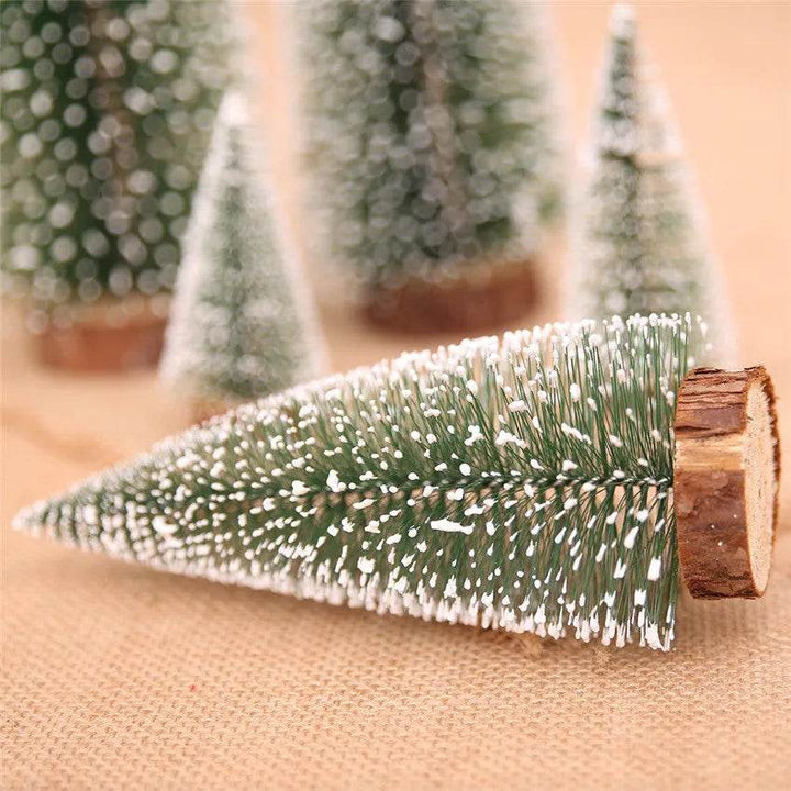 BowLift | Christmas pine needle tree decoration