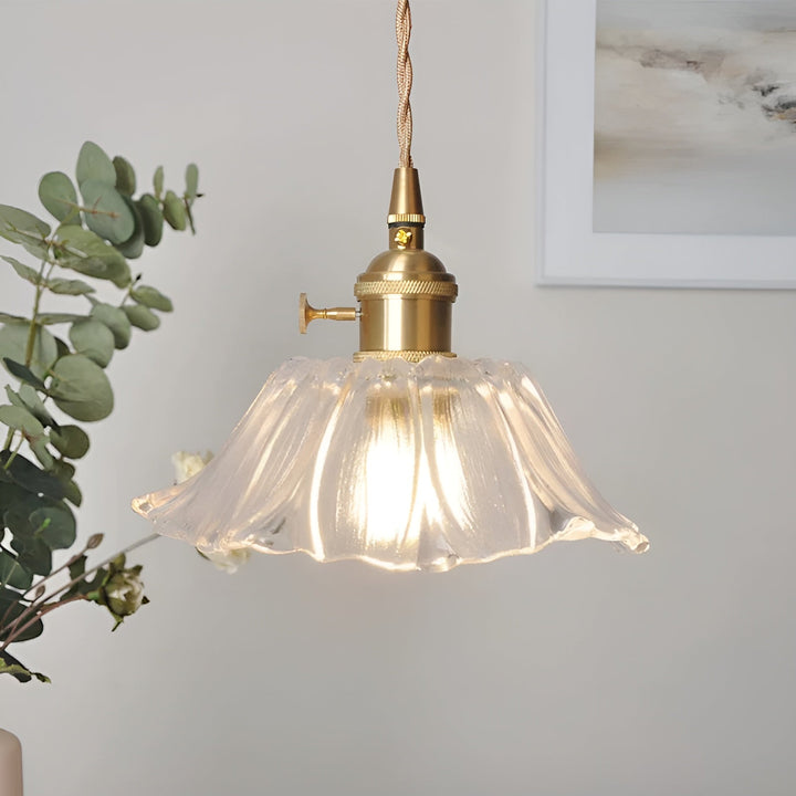 Hanging lamp with floral motif – Warm light & stylish design | For your home | Bowlift