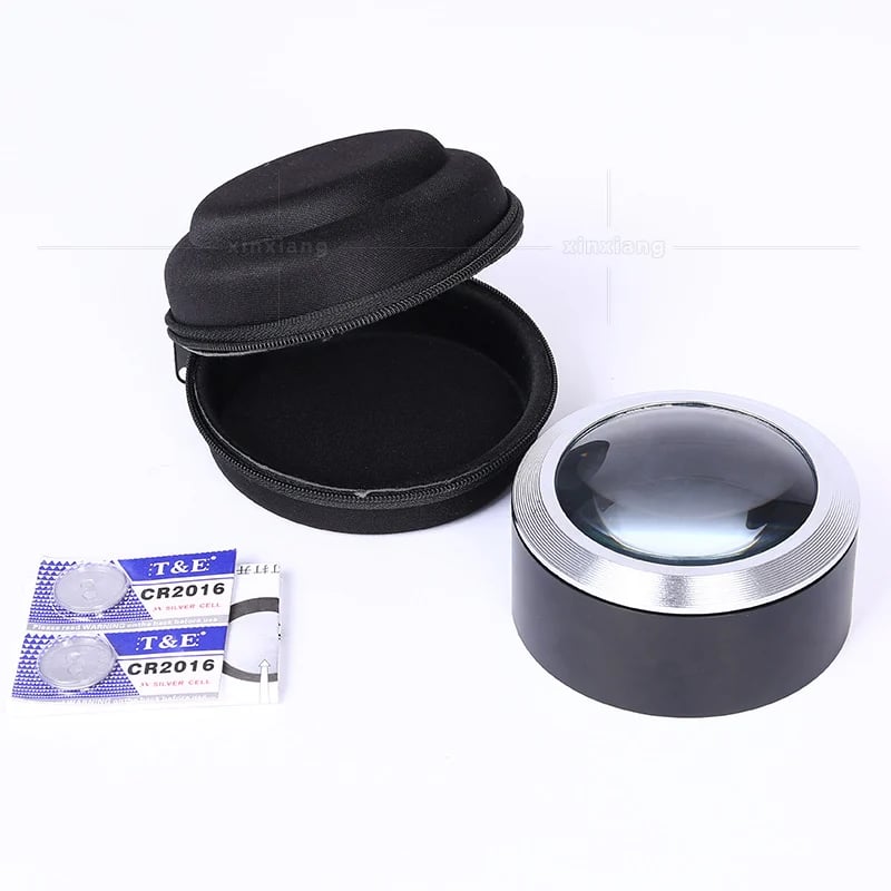 BowLift | LED Reading Magnifier