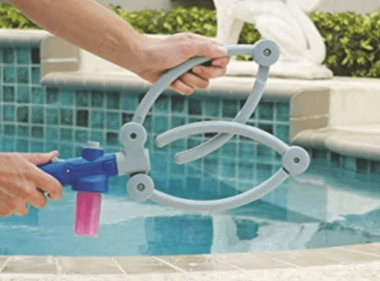 360° Pet Shower Tool - AquaPaws Bowlift