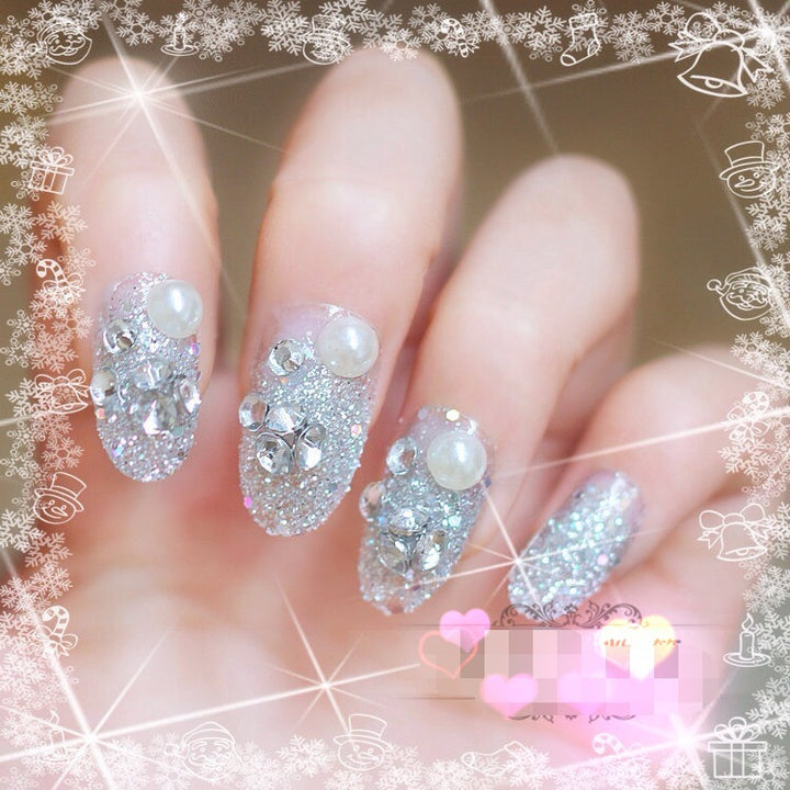 Artificial nails with delicate floral decorations Bowlift