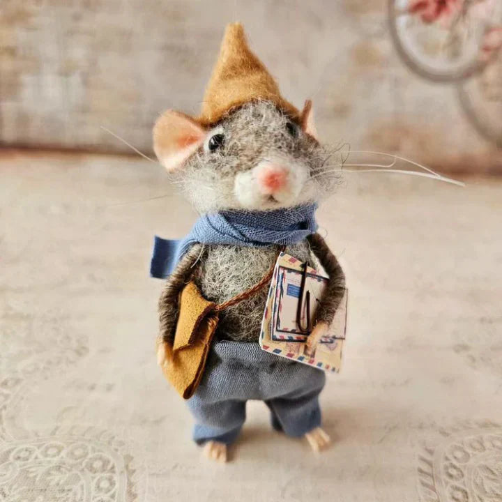 BowLift | Handmade felt mouse | Christmas decoration & gift idea | Needle felted from wool & fabric | Sustainable