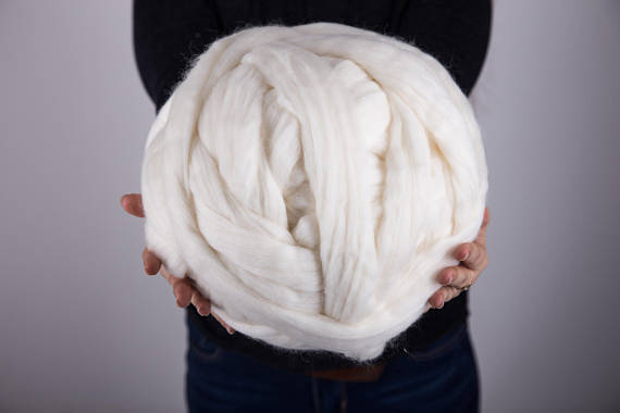 BowLift 丨 Hand-Knit Blanket