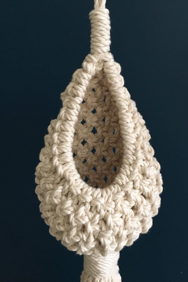 BowLift | Handmade Macrame Plant Hanger – Decorative Suspension for Plants in Boho Style