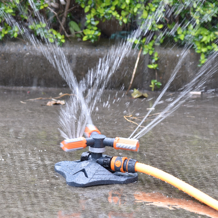 BowLift | Rotatable Garden Sprinkler with 3 Nozzles – Efficient Watering Sprinkler for Lawns and Gardens