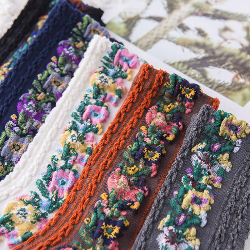 BowLift | 🧦🌸Vintage Embroidered Flower Socks (5 Pairs)