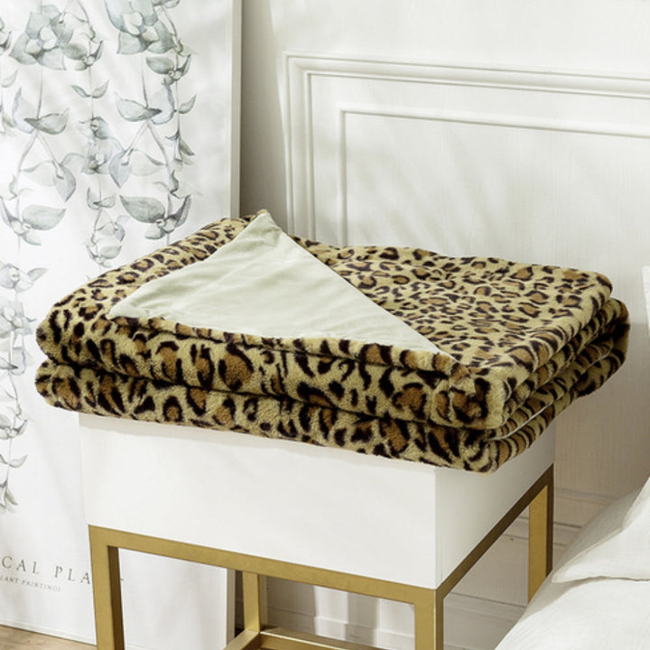 BowLift | Wild Elegance Leopard Print Blanket