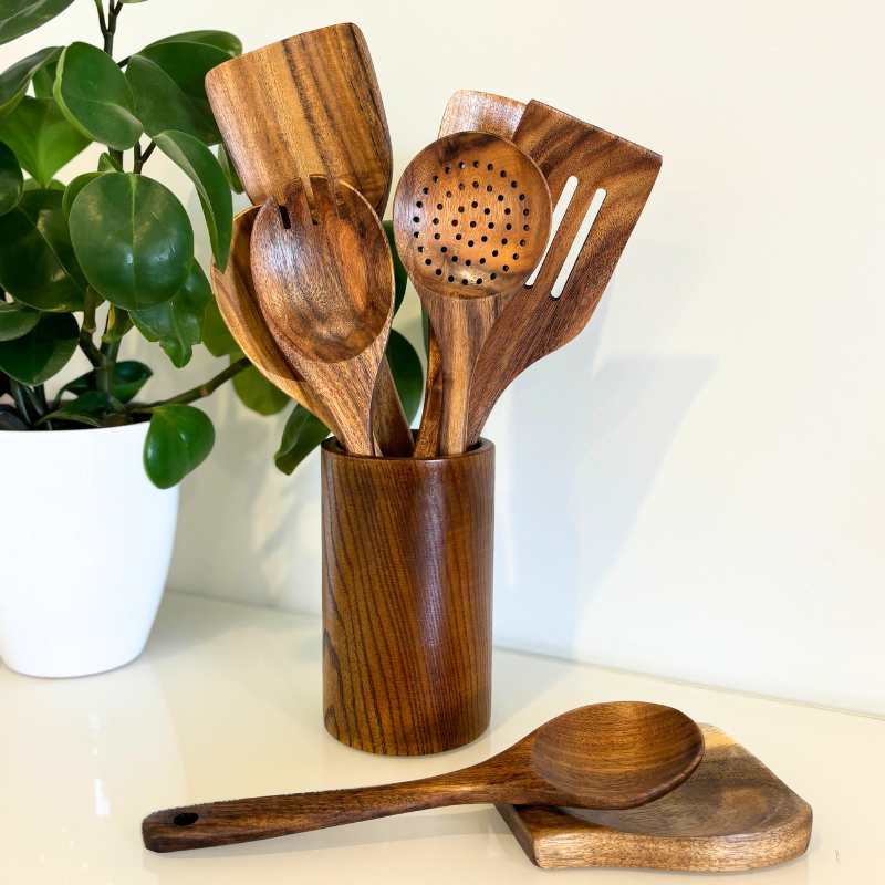 BowLift | PureTeak – Timeless kitchen helpers made from sustainable teak wood