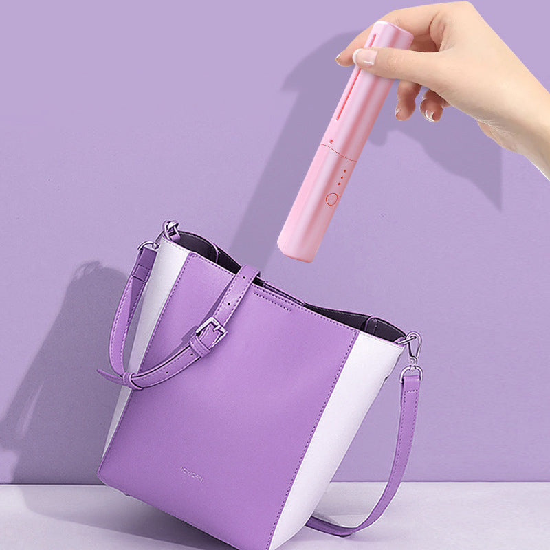 BowLift | Travel Dryer™ Quick and easy hair styling on the go in just a few minutes.