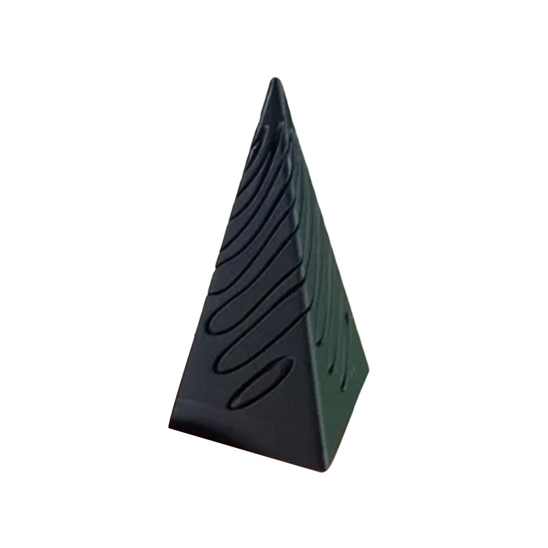 Impossible pyramid passage sculpture | Bowlift