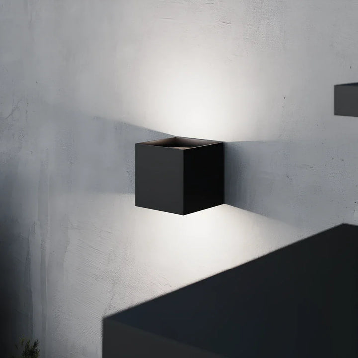 BowLift | Adjustable Wall Light
