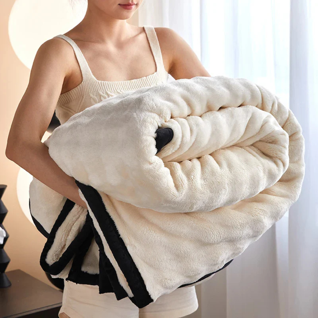 BowLift | Reversible Fleece Blanket for Warmth and Comfort