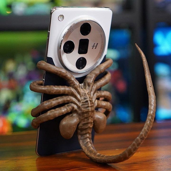 BowLift | Specially shaped phone holder